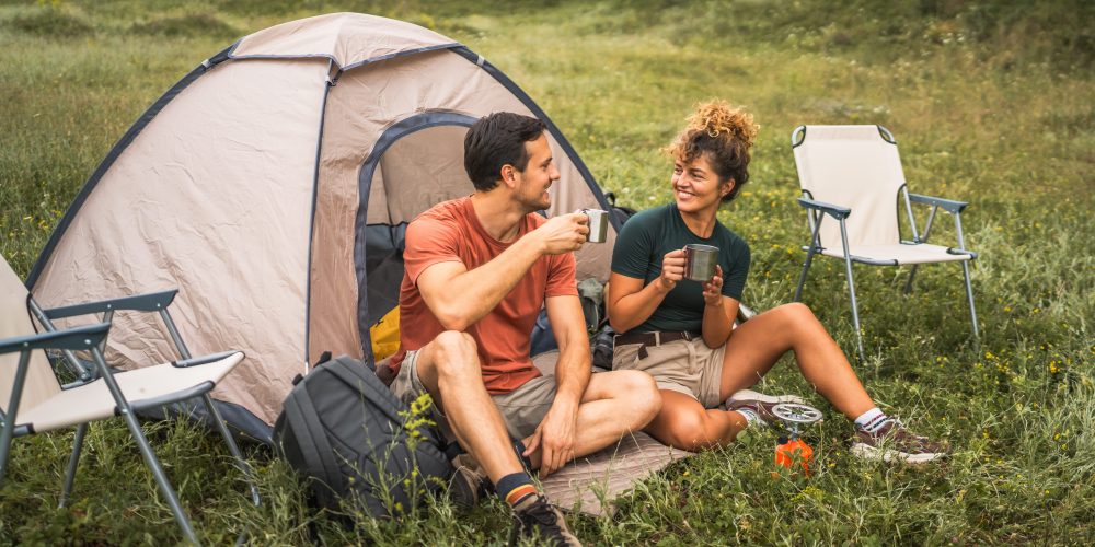 Couple,In,Love,Sit,On,The,Grass,Enjoy,Camp,With
